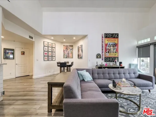 $849,000 | 4477 Woodman Avenue, Unit 304, Sherman Oaks, CA 91423