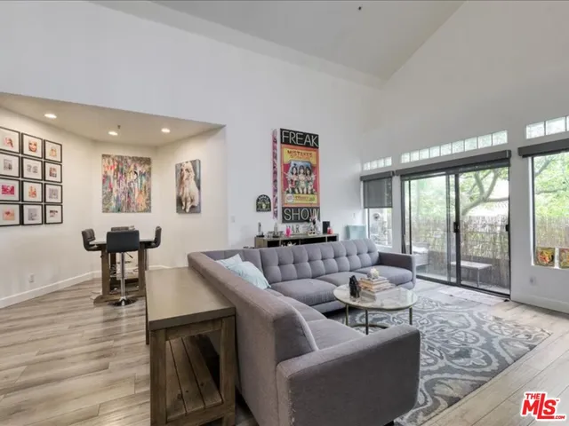 $849,000 | 4477 Woodman Avenue, Unit 304, Sherman Oaks, CA 91423