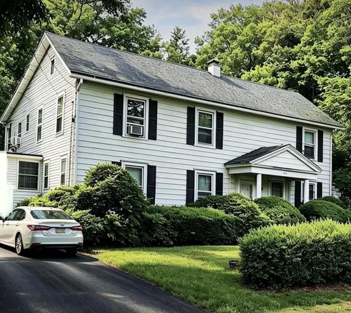 $2,600,000 | 87 Susquehanna Avenue, Great Neck, NY 11021