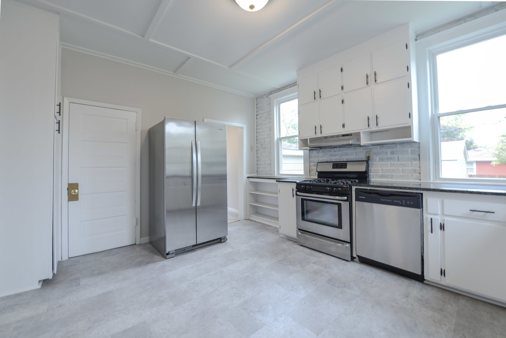 1023 Oneida Street Joliet, IL 60435 - Photo 13 of 20 Gallery Image 13