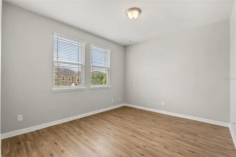 $588,000 | 5107 Longmeadow Park Street, Orlando, FL 32811