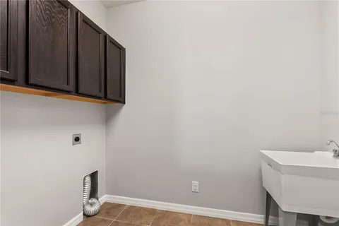 $588,000 | 5107 Longmeadow Park Street, Orlando, FL 32811