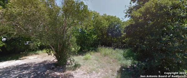 $29,560 | 1005 Clark Street, Seguin, TX 78155