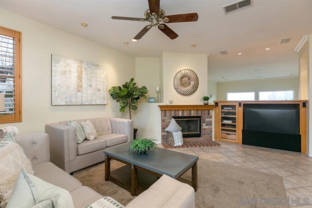 6033 Oakgate Row La Jolla, CA 92037 - Photo 14 of 25