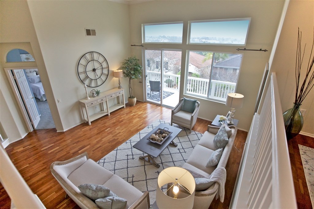 6033 Oakgate Row La Jolla, CA 92037 - Photo 5 of 25