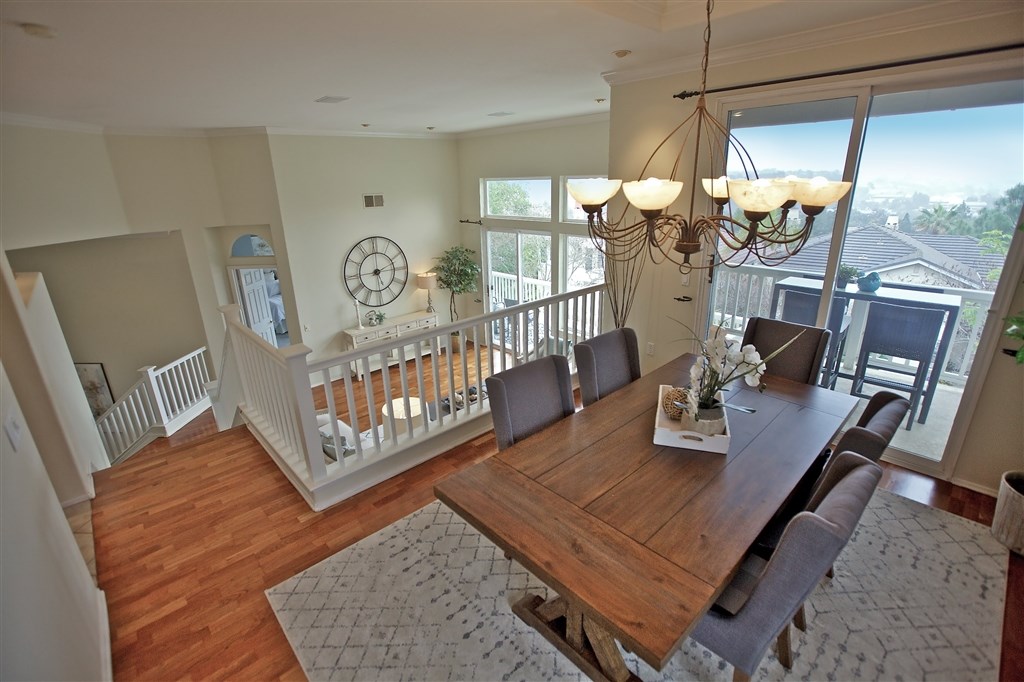 6033 Oakgate Row La Jolla, CA 92037 - Photo 6 of 25