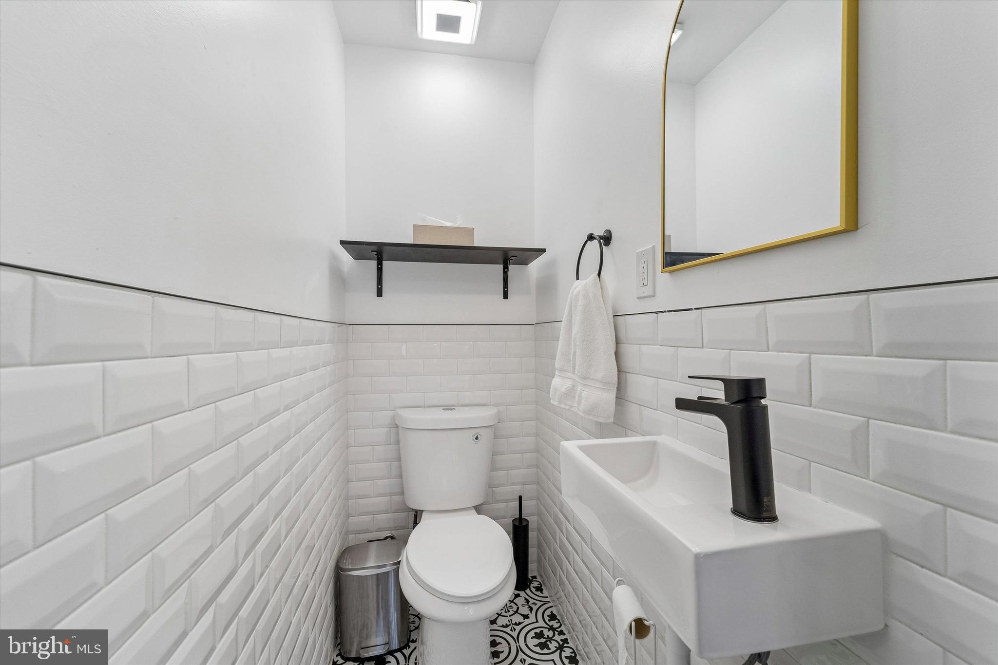 2565 Tulip Street Philadelphia, PA 19125 - Photo 8 of 15 a bathroom with a toilet