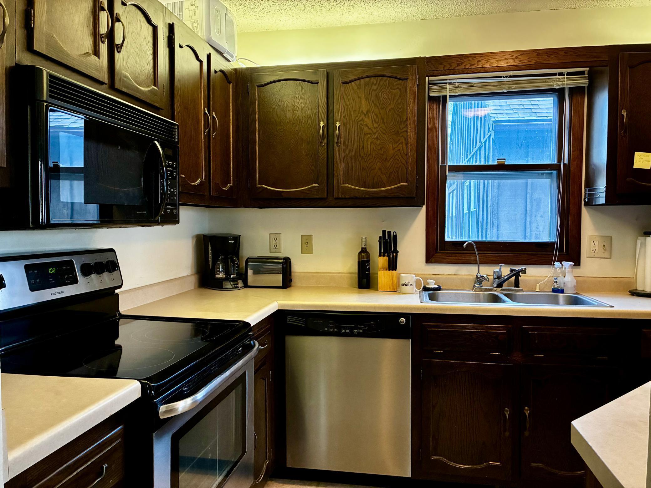215 Elton Hills Drive Northwest, Unit 56 Rochester, MN 55901 - Photo 7 of 19