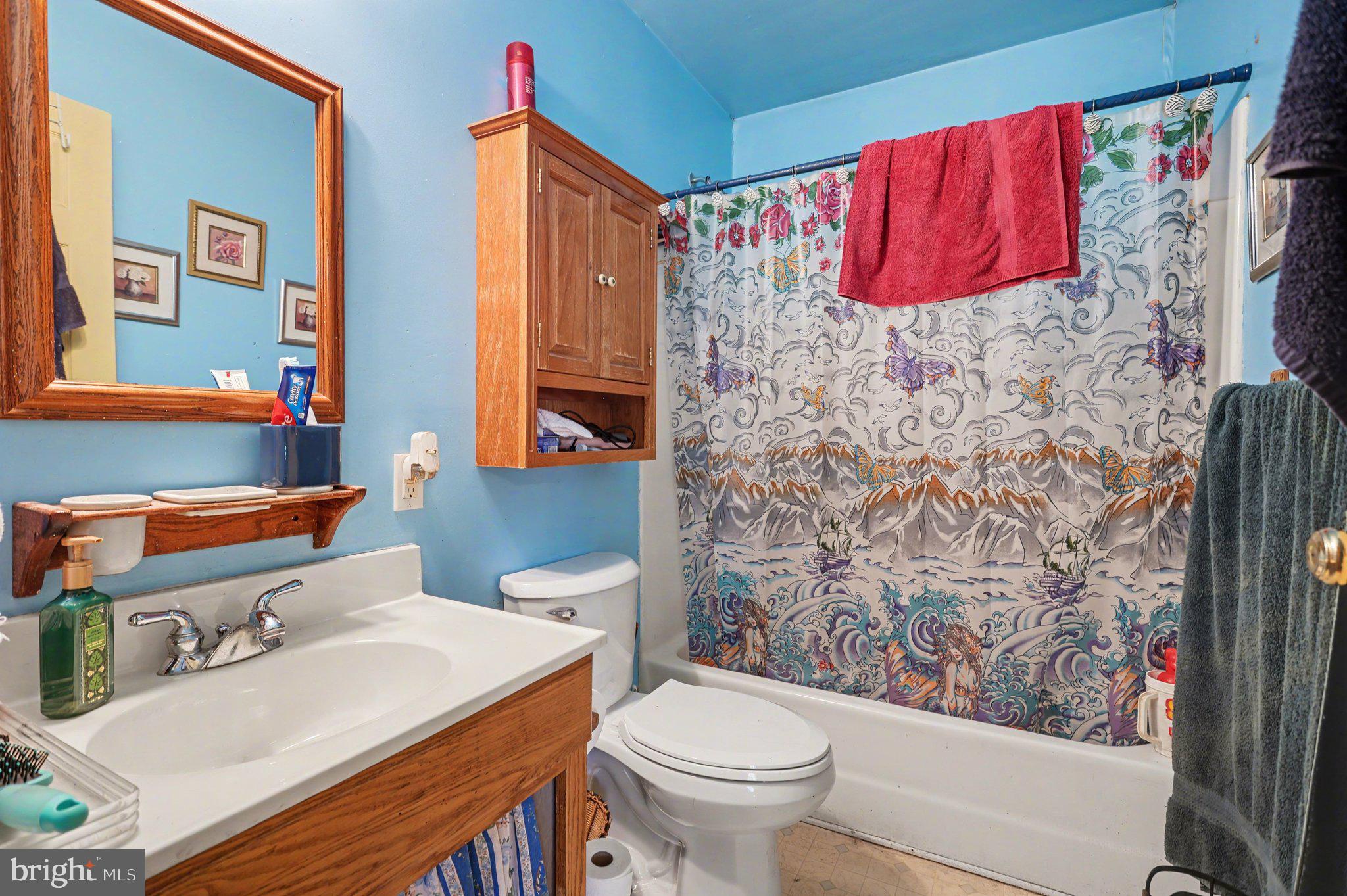 112 Green House Road Dillsburg, PA 17019 - Photo 18 of 23 Bathroom 2