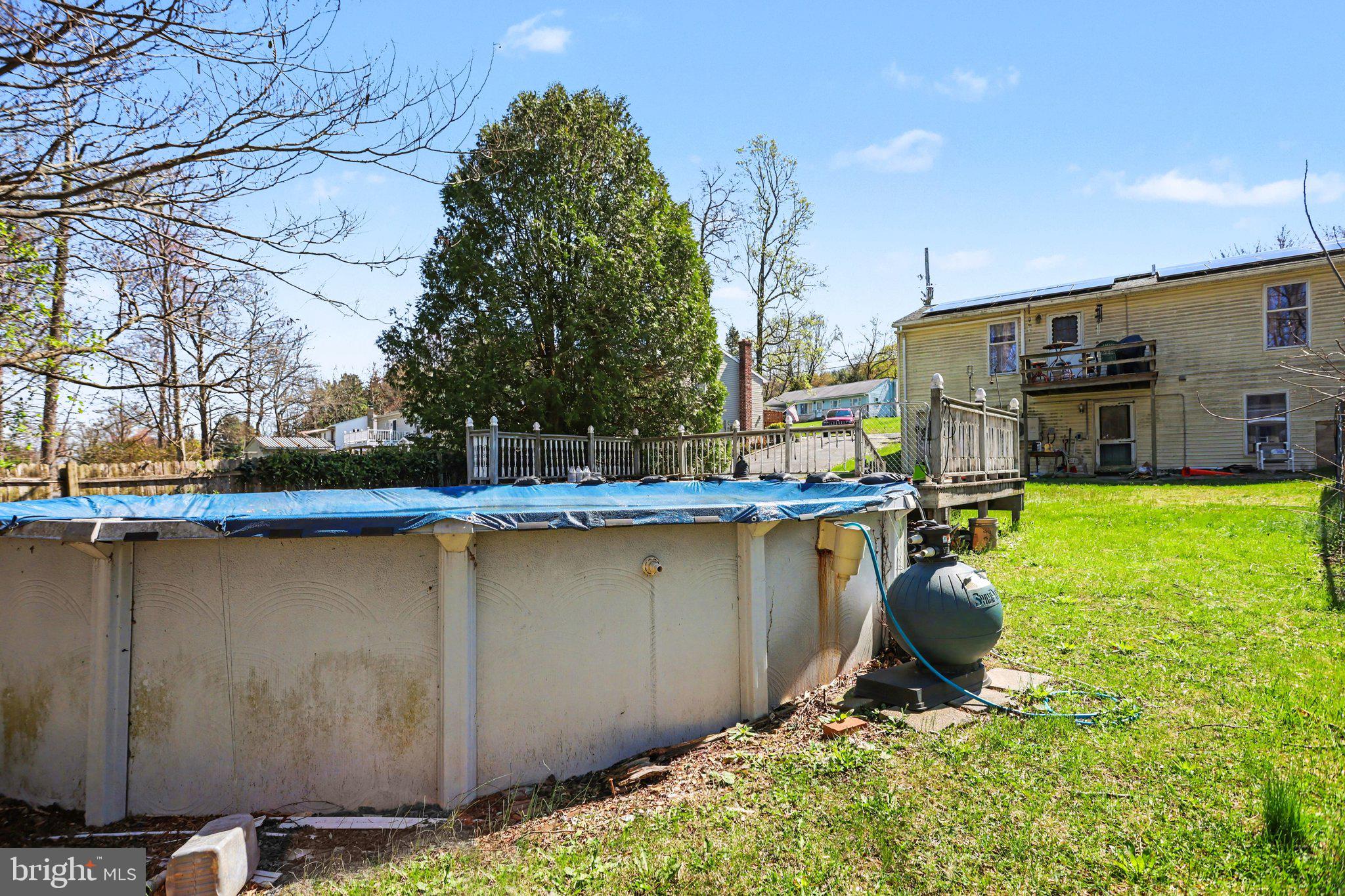 112 Green House Road Dillsburg, PA 17019 - Photo 20 of 23 Above ground pool
