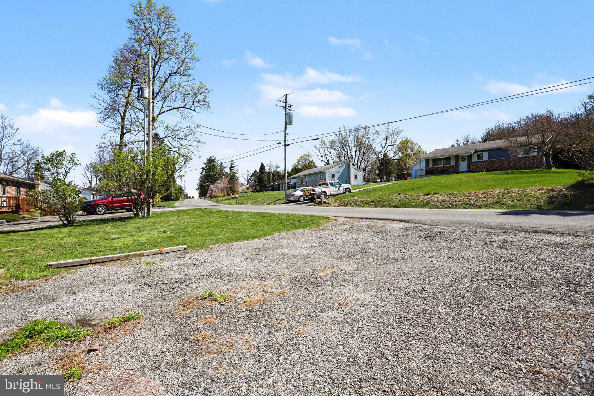 112 Green House Road Dillsburg, PA 17019 - Photo 23 of 23 Oversized driveway