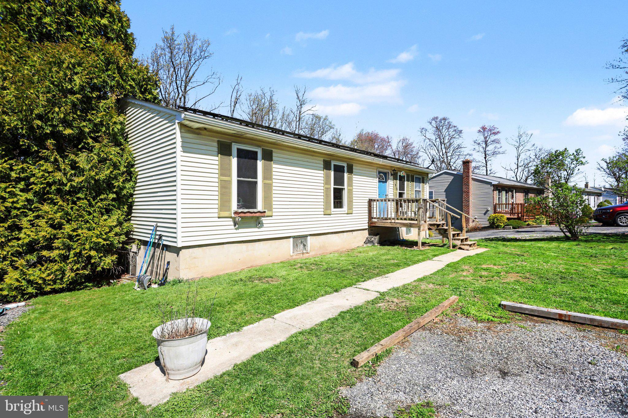 112 Green House Road Dillsburg, PA 17019 - Photo 3 of 23