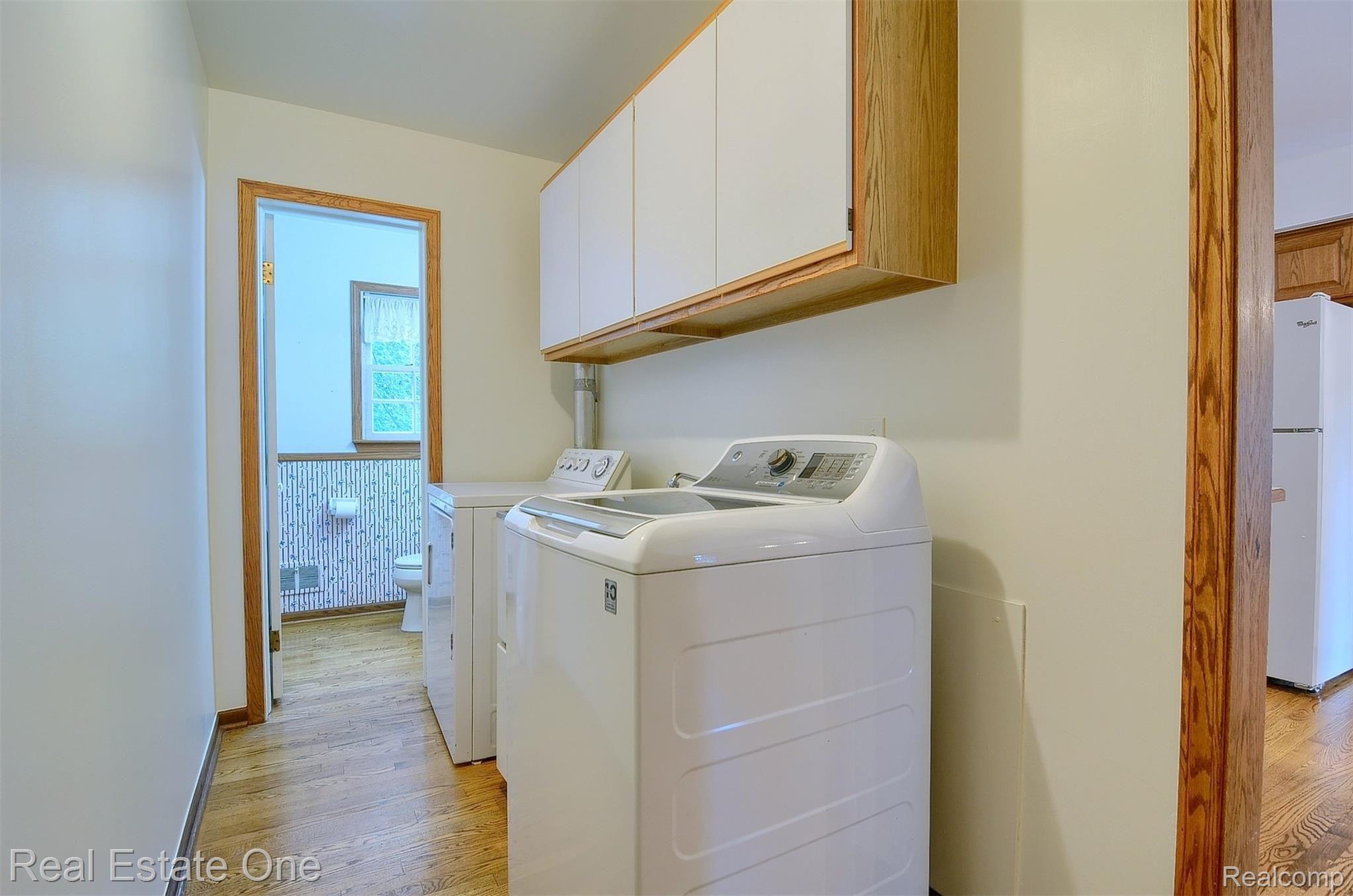 483 Willow Tree Lane Rochester, MI 48306 - Photo 26 of 47 Laundry-Room