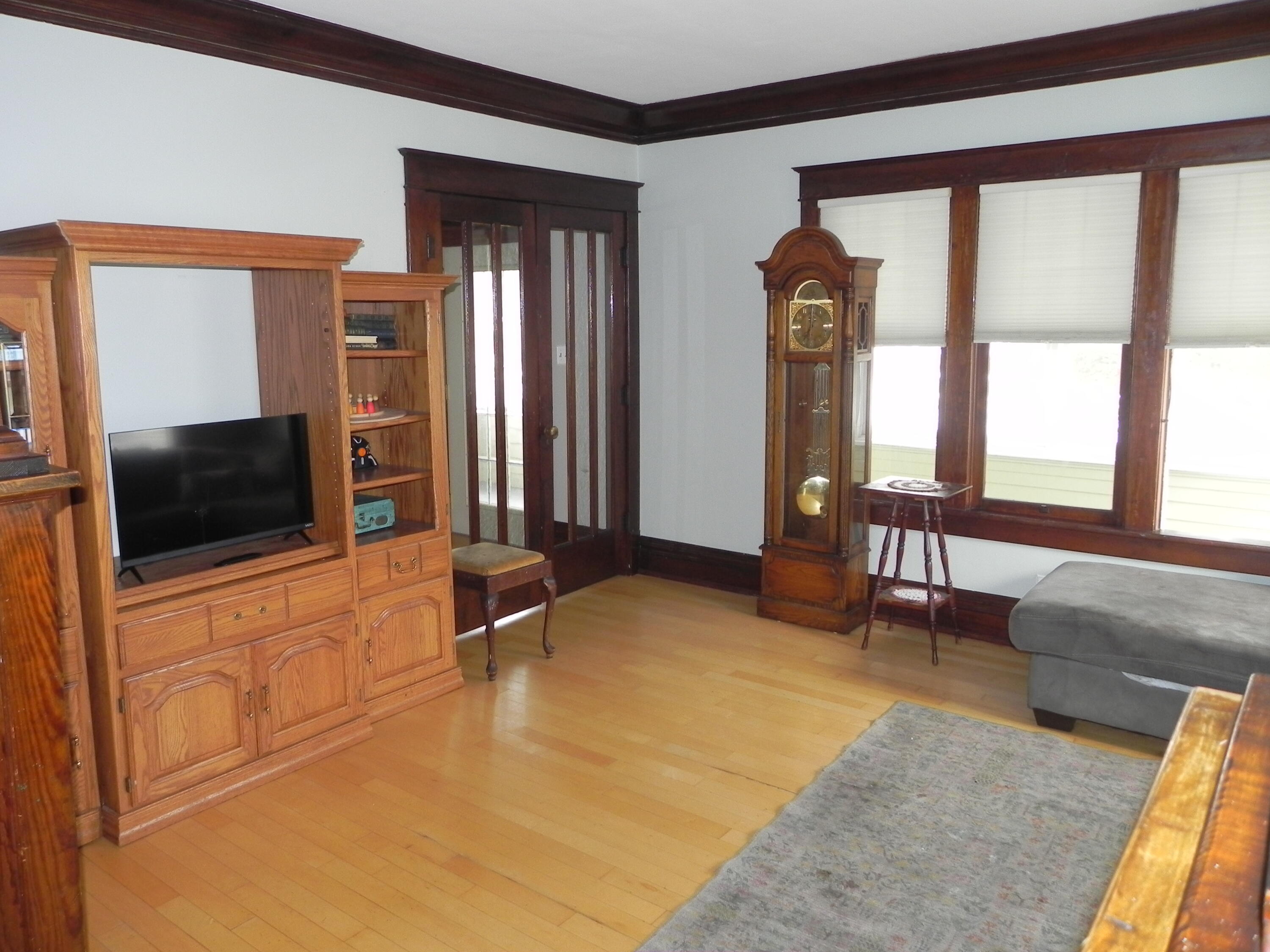 669 Main Street Belgium, WI 53004 - Photo 18 of 35 living rm 2
