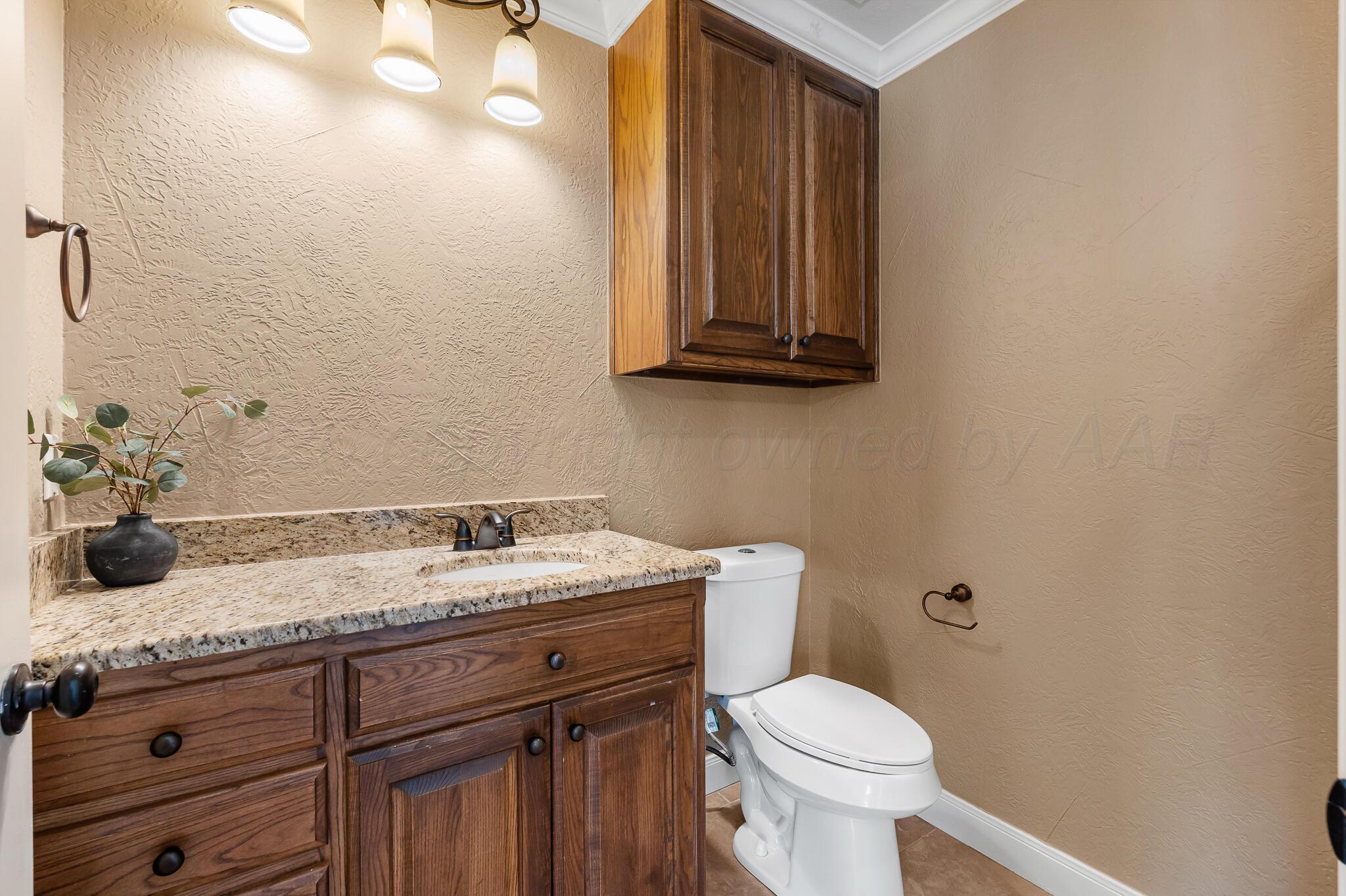 6903 Spring Cherry Lane Amarillo, TX 79124 - Photo 28 of 41 Mother in Law Bath