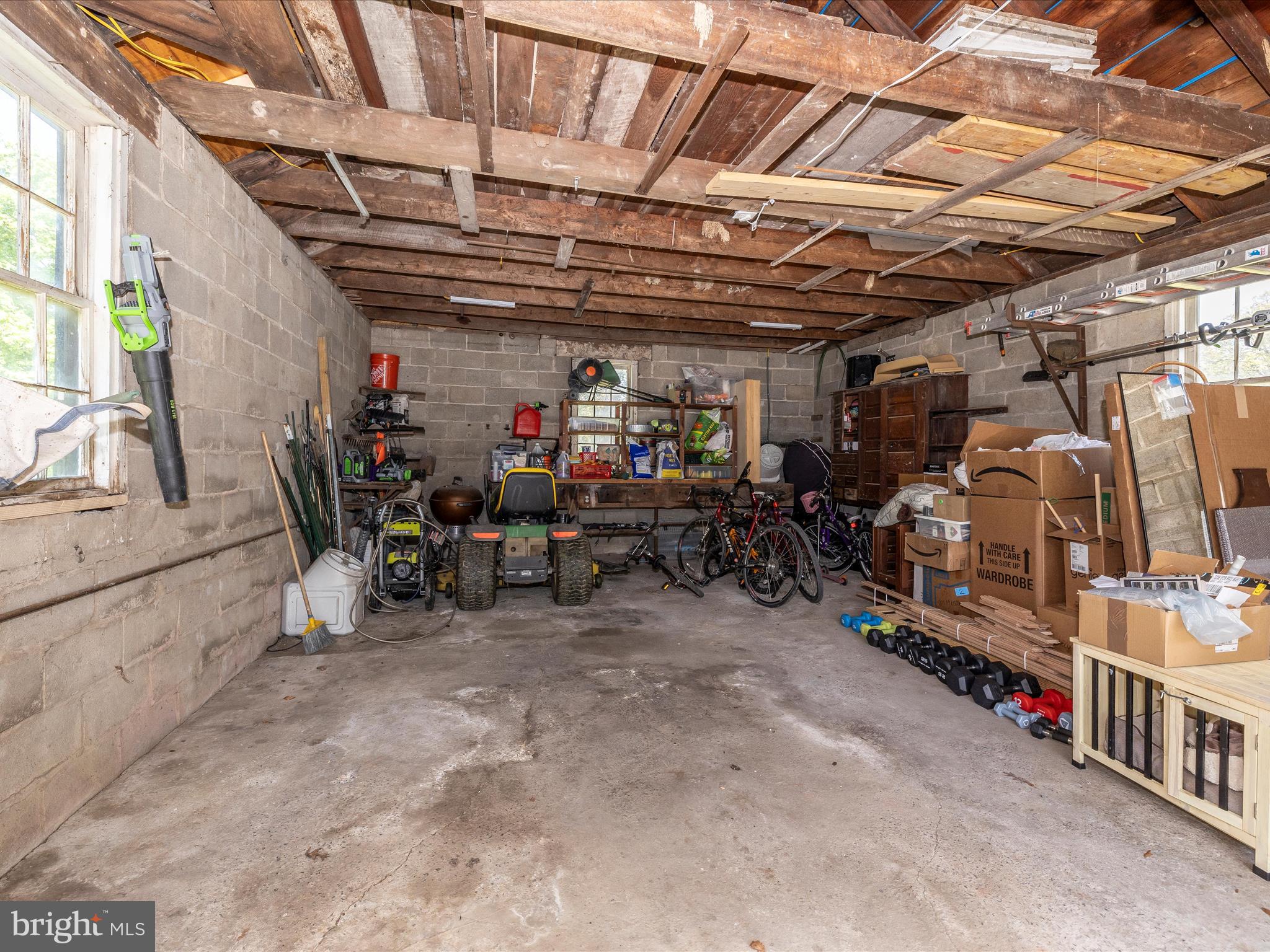 17925 Barnesville Road Barnesville, MD 20838 - Photo 54 of 56 Garage