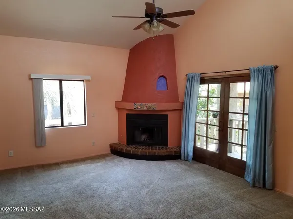 $1,550 | 8255 North Oracle Road, Unit 210, Tucson, AZ 85704