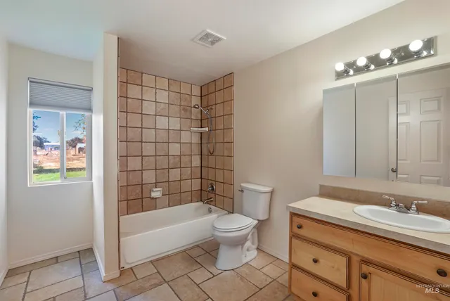 $509,900 | 3951 Northwest Dutton Way, Mountain Home, ID 83647