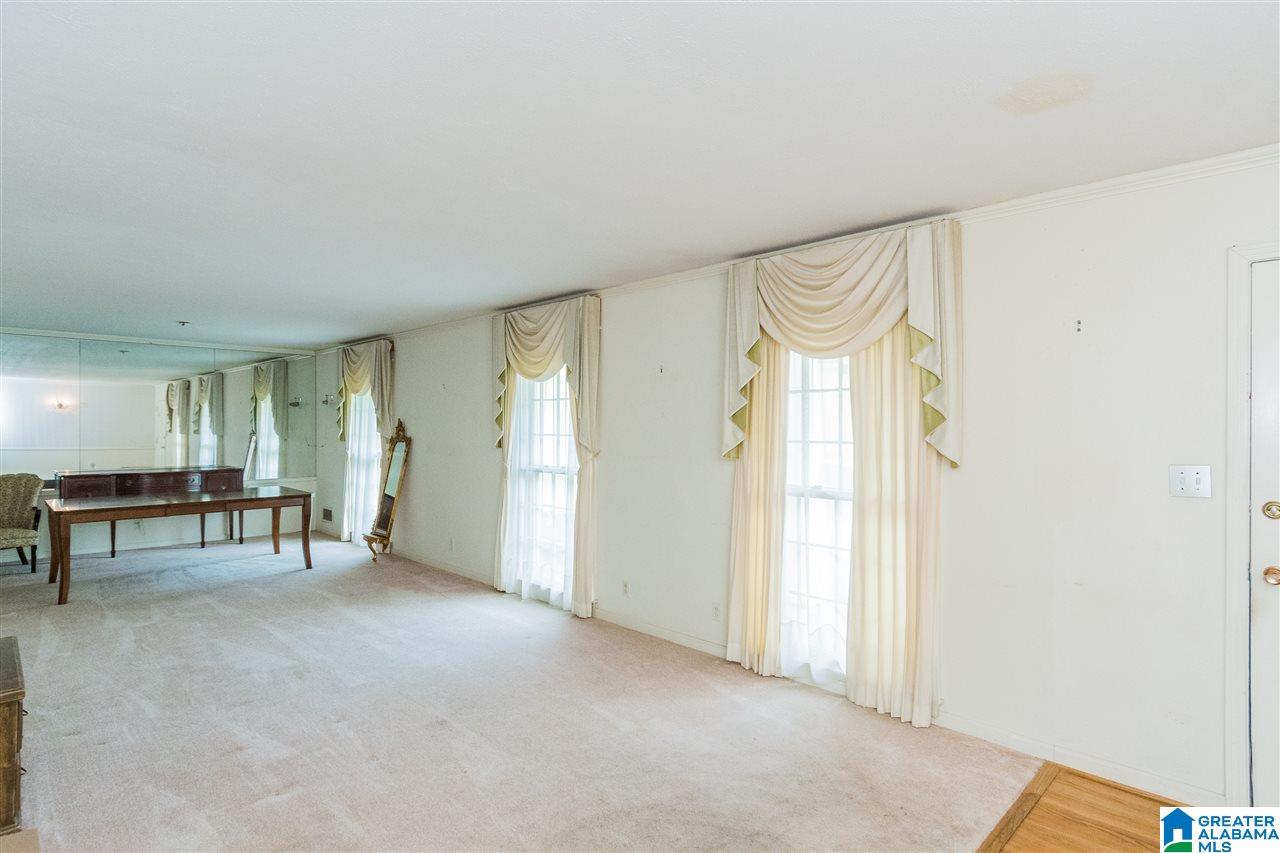 1525 Wellington Road Birmingham, AL 35209 - Photo 5 of 39