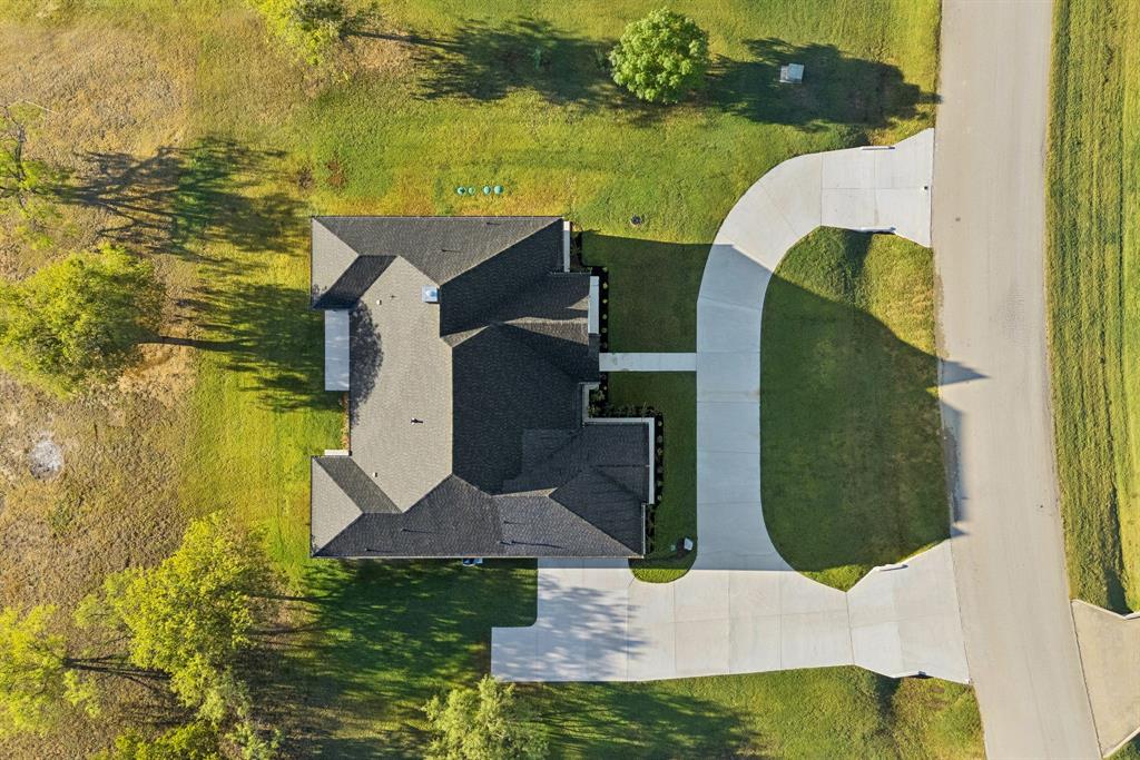 8008 Ben Day Murrin Road Fort Worth, TX 76126 - Photo 38 of 40 an aerial view of a house with a ocean view