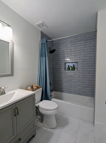 $899,000 | 1409 Waterlily Drive, Mount Pleasant, SC 29464