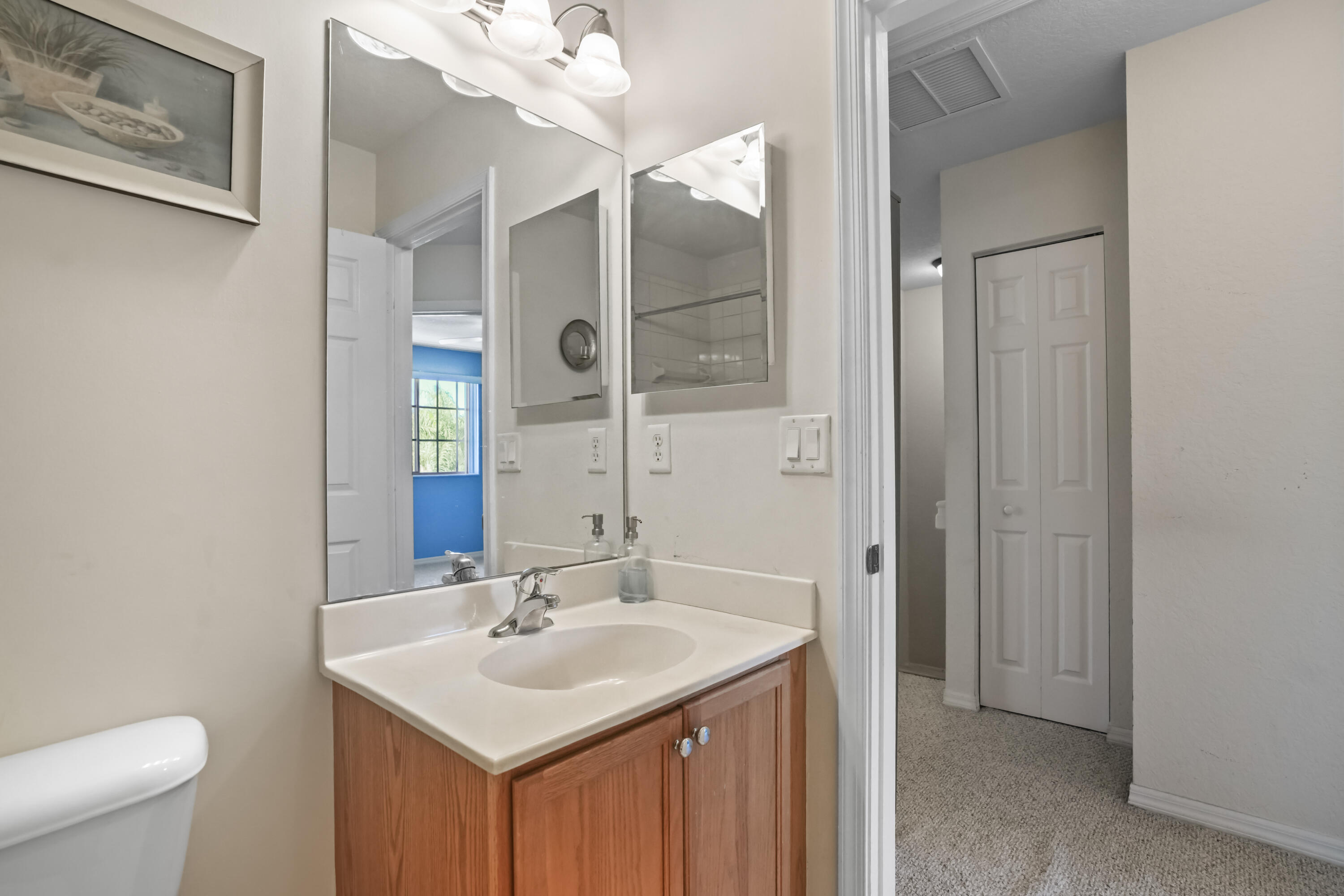 5961 London Lane Fort Lauderdale, FL 33321 - Photo 14 of 21 Bath 2