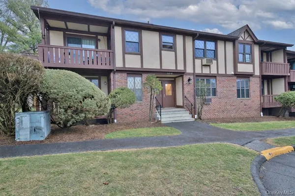 $349,900 | 362 Sierra Vista Lane, Valley Cottage, NY 10989