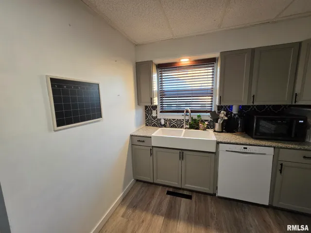 $173,000 | 1431 Spruce Street, Quincy, IL 62301