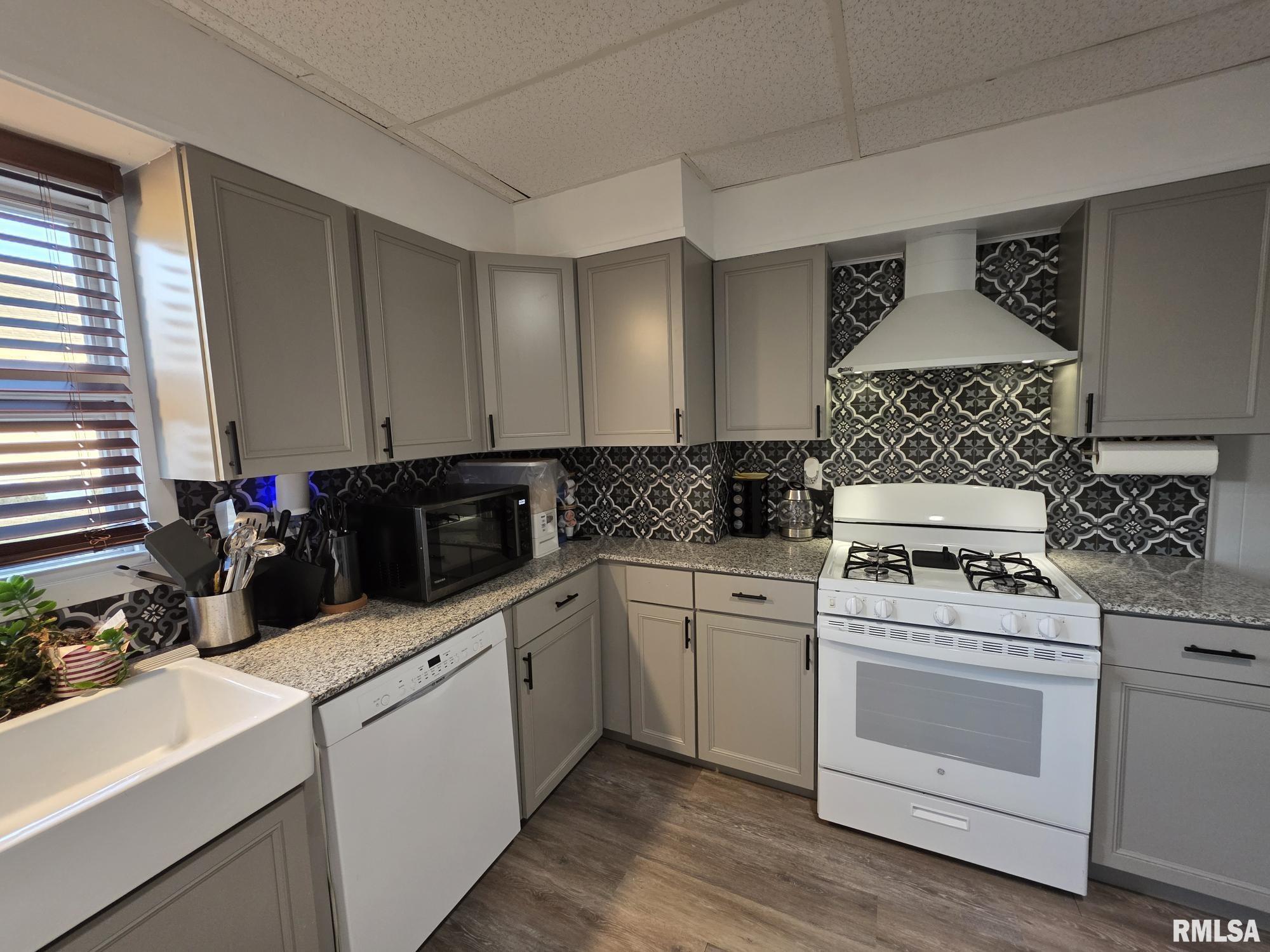 1431 Spruce Street Quincy, IL 62301 - Photo 13 of 34