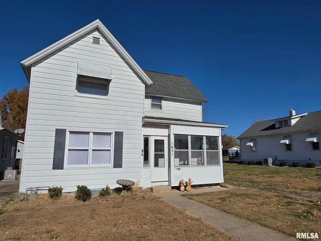$173,000 | 1431 Spruce Street, Quincy, IL 62301
