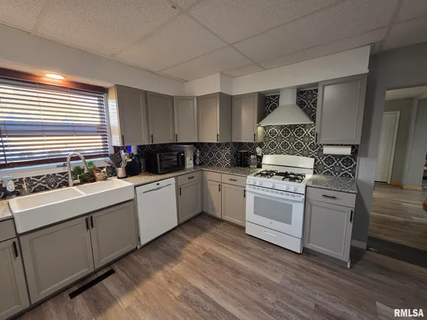 $169,500 | 1431 Spruce Street, Quincy, IL 62301