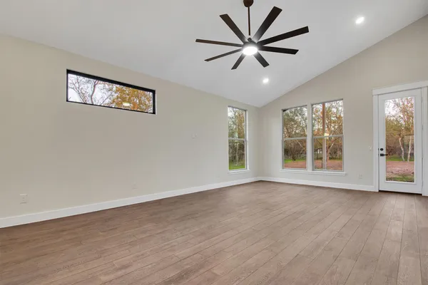 $2,400 | 336 Nene Lane, Bastrop, TX 78602