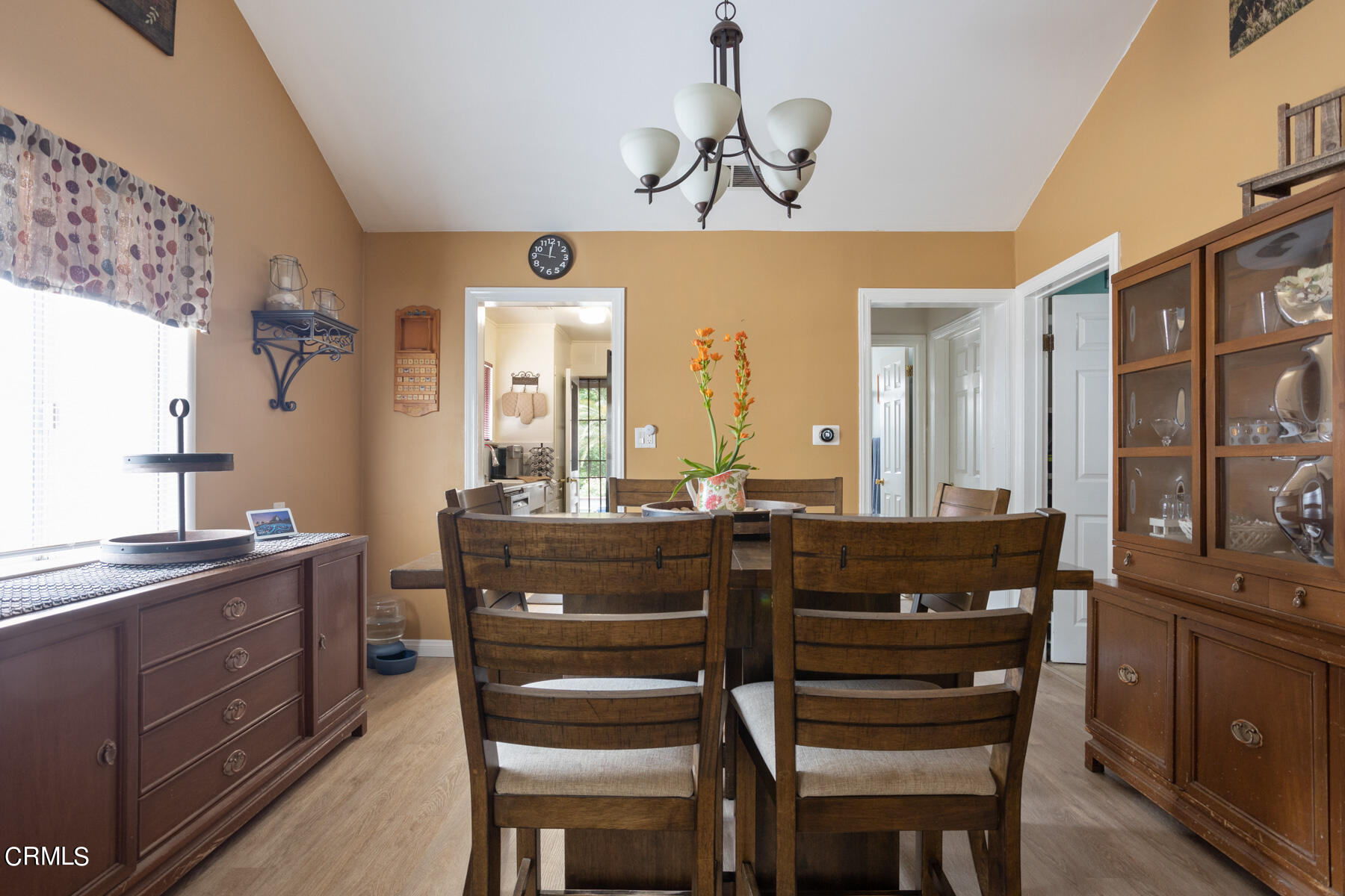 7518 Kyle Street Tujunga, CA 91042 - Photo 10 of 28 a view of a dining room with furniture