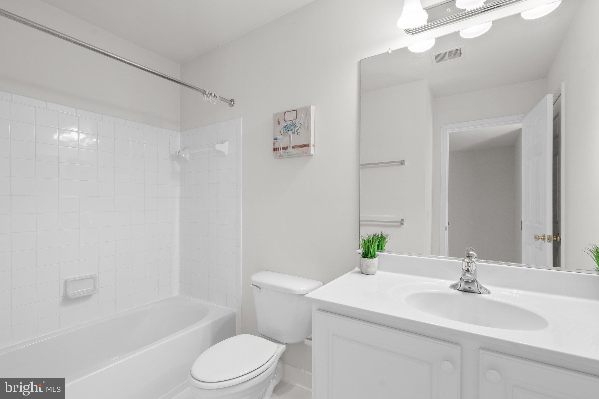 13905 Lullaby Road Germantown, MD 20874 - Photo 33 of 44 Gallery Image 33