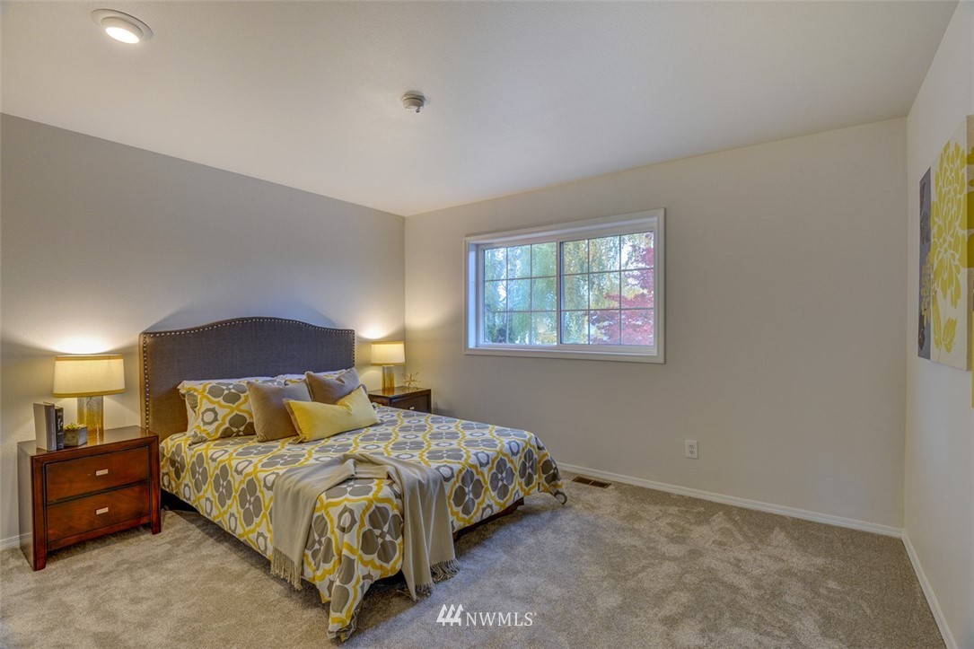 1033 Redmond Avenue Northeast Renton, WA 98056 - Photo 15 of 23 Gallery Image 15