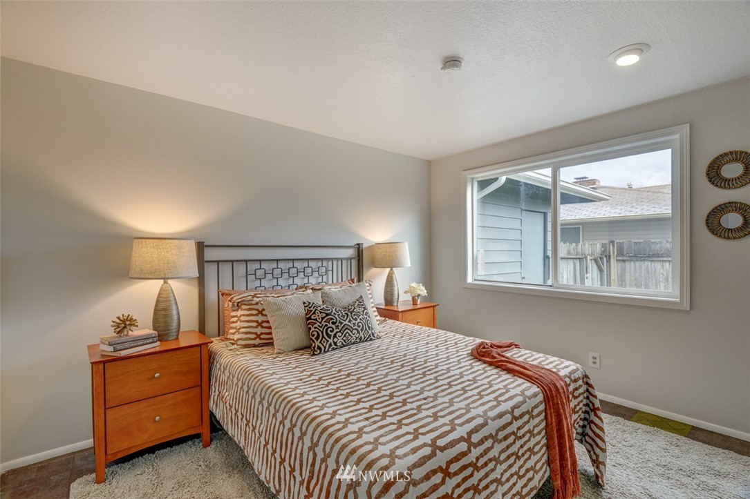 1033 Redmond Avenue Northeast Renton, WA 98056 - Photo 18 of 23 Gallery Image 18