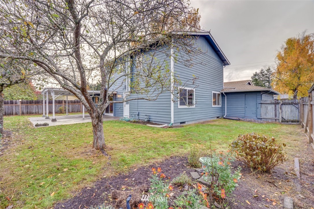 1033 Redmond Avenue Northeast Renton, WA 98056 - Photo 22 of 23 Gallery Image 22