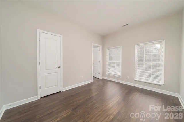 $2,300 | 108 South Square Row, Davidson, NC 28036