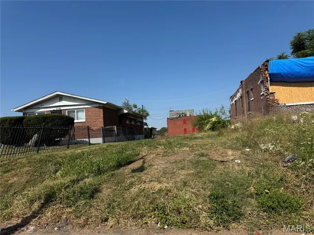 $7,000 | 3003-tayor North Taylor Avenue, St. Louis, MO 63101