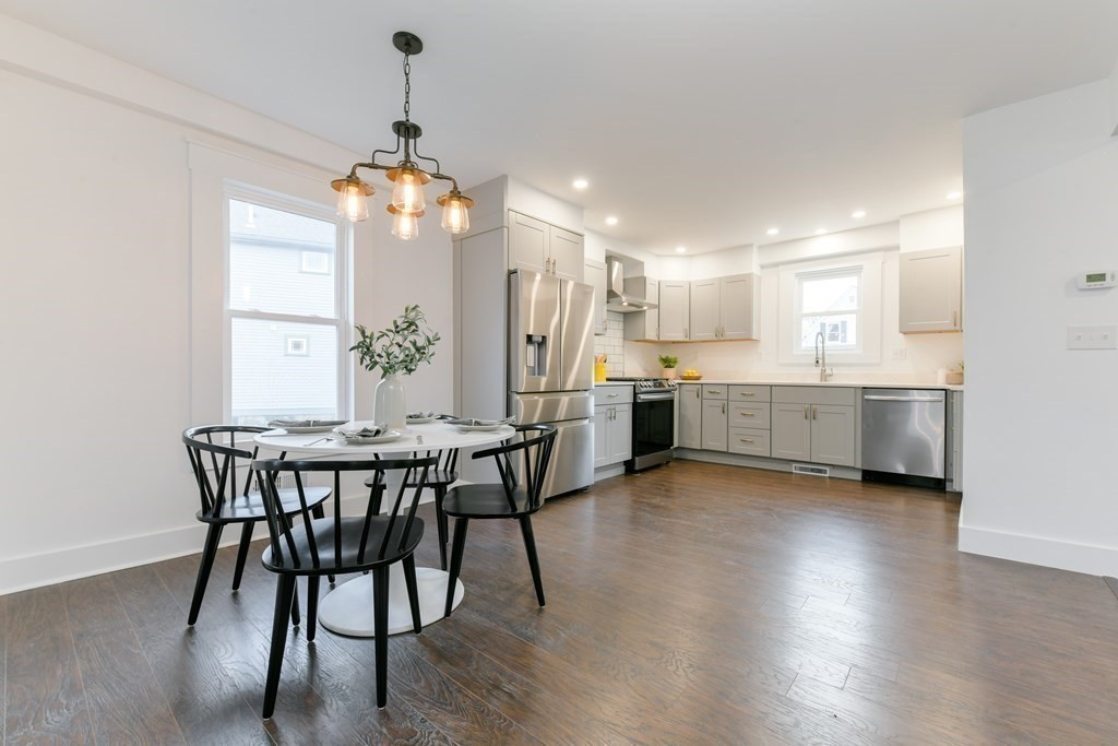 15 Chester Street Melrose, MA 02176 - Photo 11 of 26