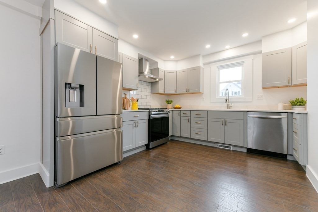 15 Chester Street Melrose, MA 02176 - Photo 12 of 26