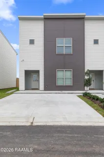 $239,900 | 203 Firethorn Drive, Youngsville, LA 70592
