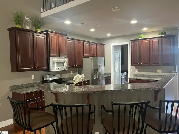 $465,000 | 1 Dillworth Court, Simpsonville, SC 29681