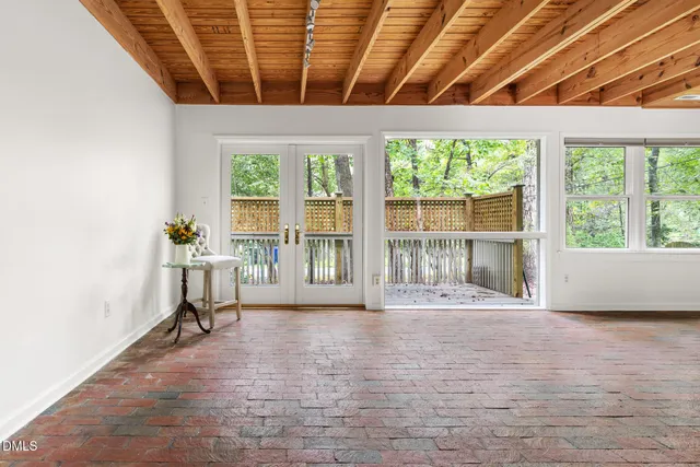 $419,000 | 1209 C Hillsborough Road, Chapel Hill, NC 27516