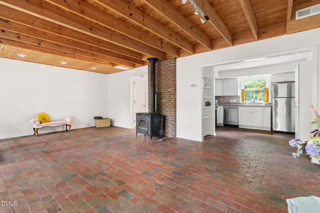 $419,000 | 1209 C Hillsborough Road, Chapel Hill, NC 27516