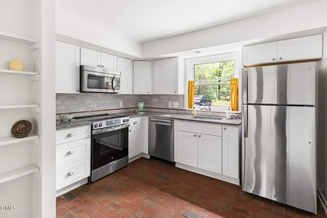 $419,000 | 1209 C Hillsborough Road, Chapel Hill, NC 27516