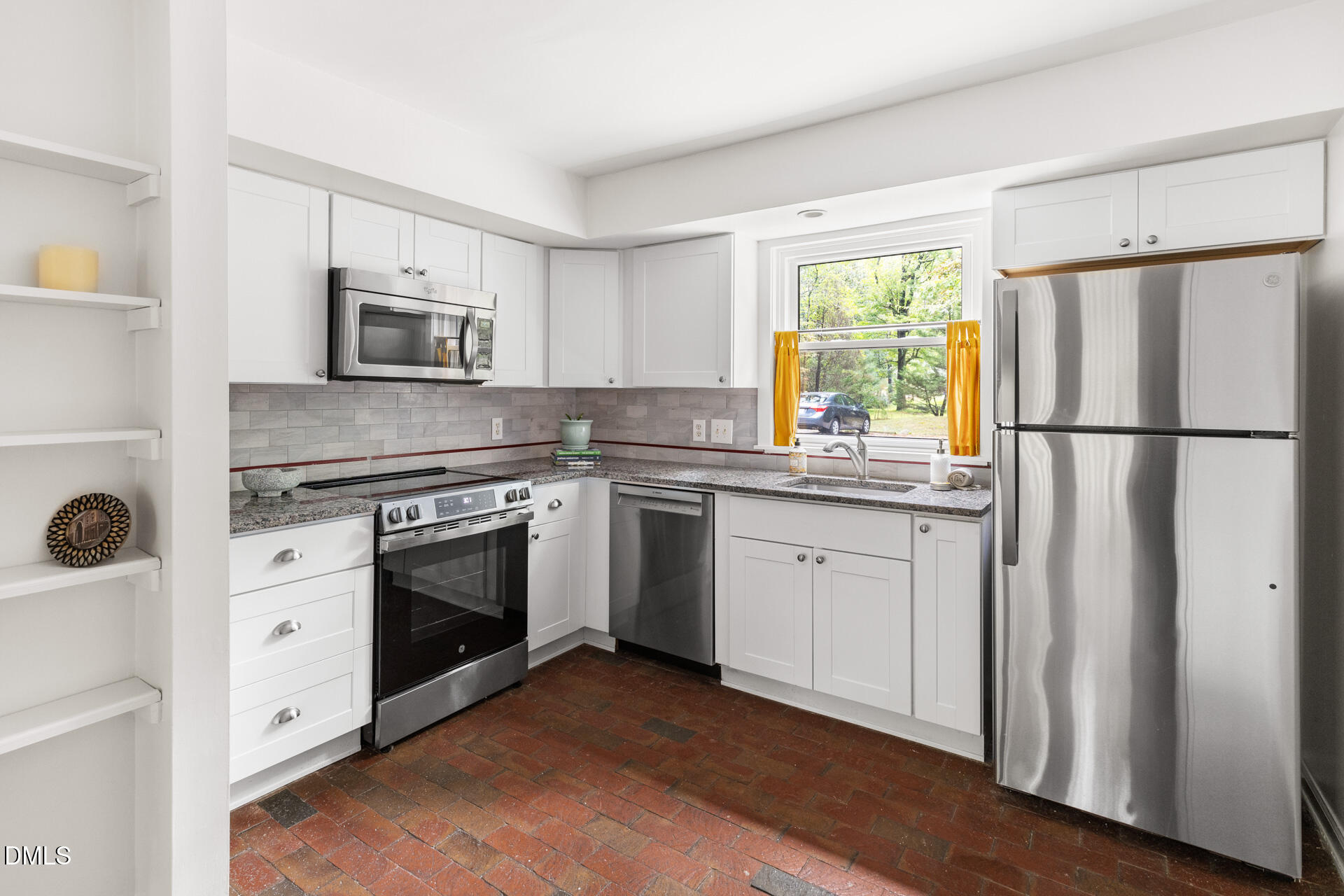 1209 C Hillsborough Road Chapel Hill, NC 27516 - Photo 20 of 33 1209-Hillsborough-UnitC-117