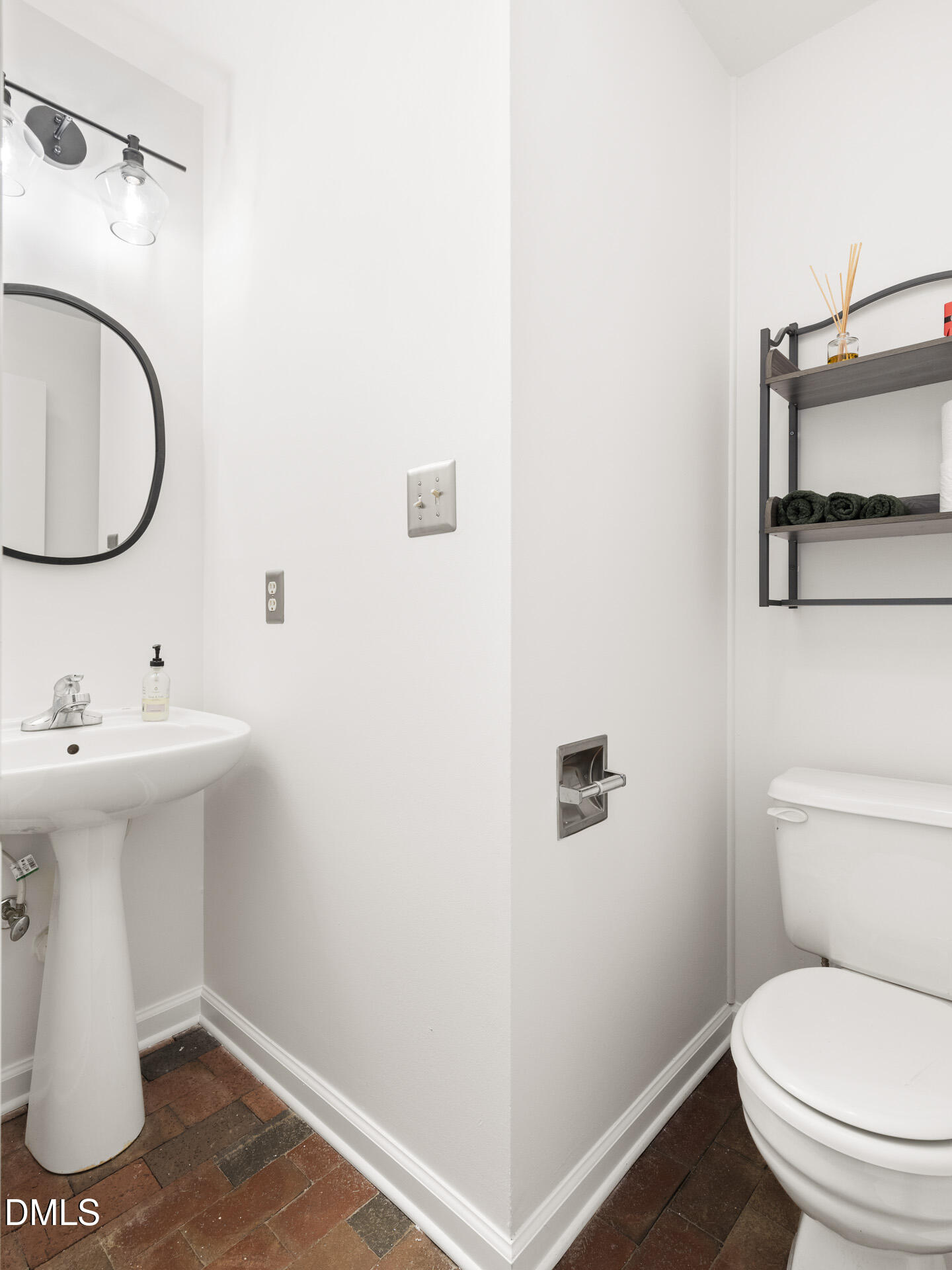 1209 C Hillsborough Road Chapel Hill, NC 27516 - Photo 26 of 33 1209-Hillsborough-UnitC-122