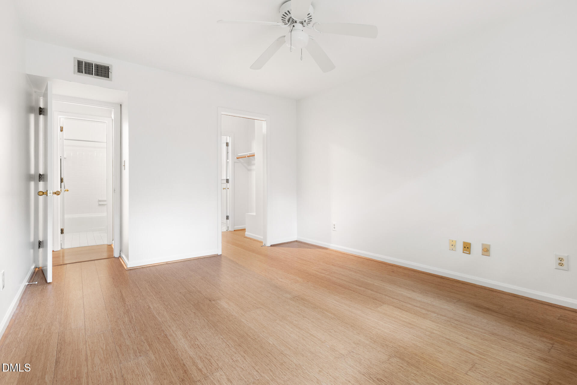 1209 C Hillsborough Road Chapel Hill, NC 27516 - Photo 28 of 33 1209-Hillsborough-UnitC-124