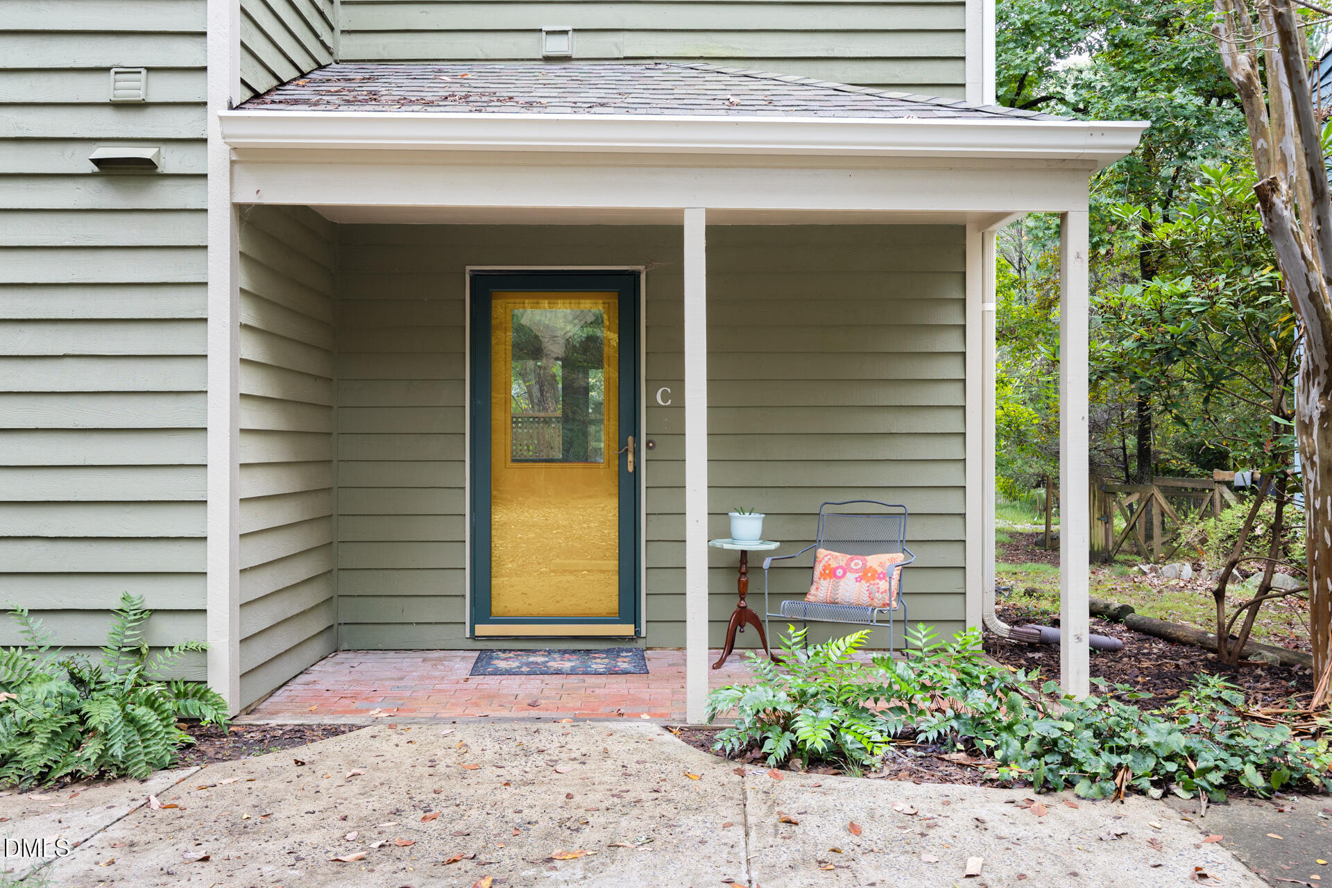 1209 C Hillsborough Road Chapel Hill, NC 27516 - Photo 4 of 33 1209-Hillsborough-2-107